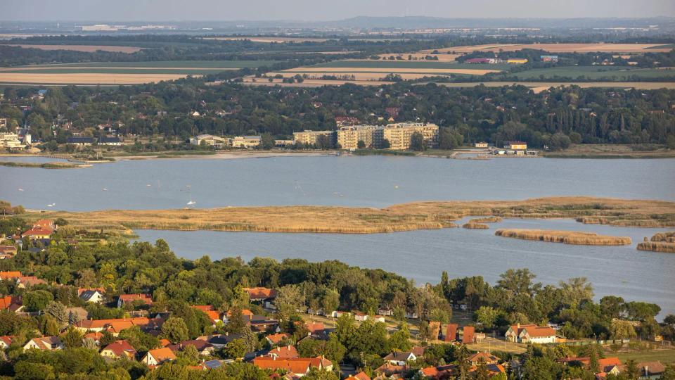 A vízügyi válság a Velencei-tó ingatlanpiacát is kiszáríthatja