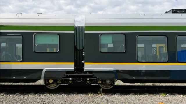 Vadonatúj InterCity-k jönnek Magyarországra – elkészült az első GYSEV motorvonat