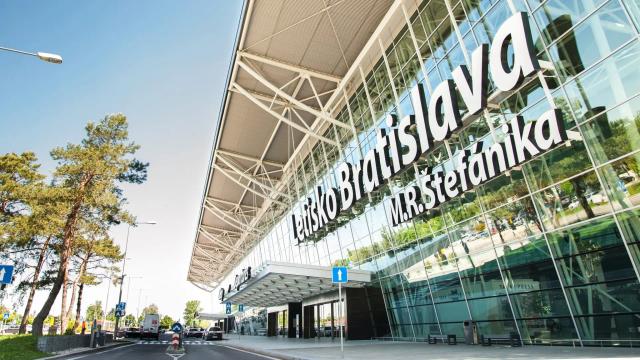 Átalakult a nyári utazási piac: felfedezték a regionális reptereket a magyarok